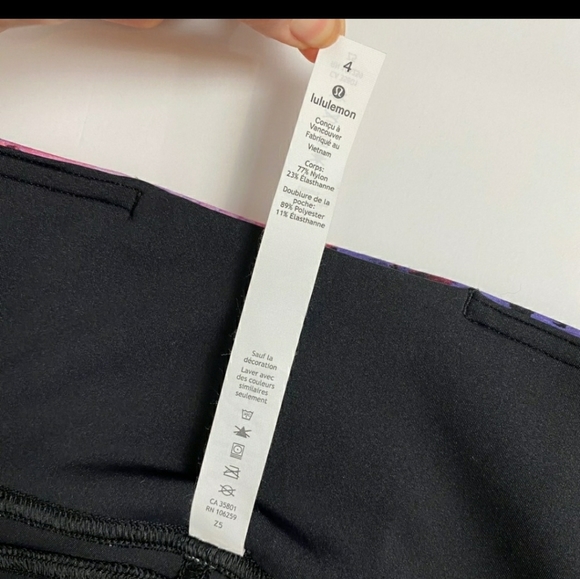 Lululemon Black Dahliascape Sweat & Repeat Legging - Picture 8 of 11